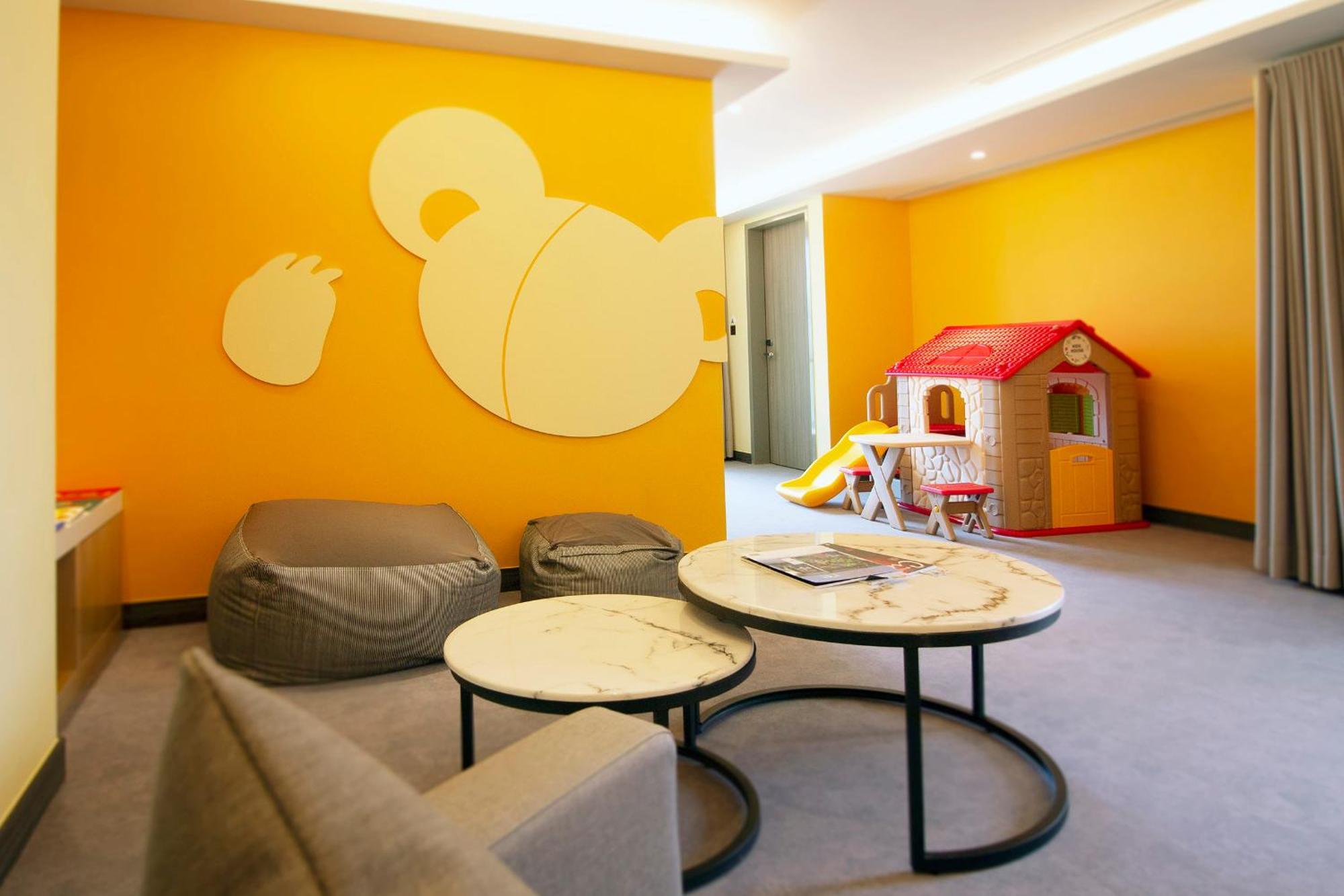 Check Inn Magi Kids Hotel Лодун Экстерьер фото