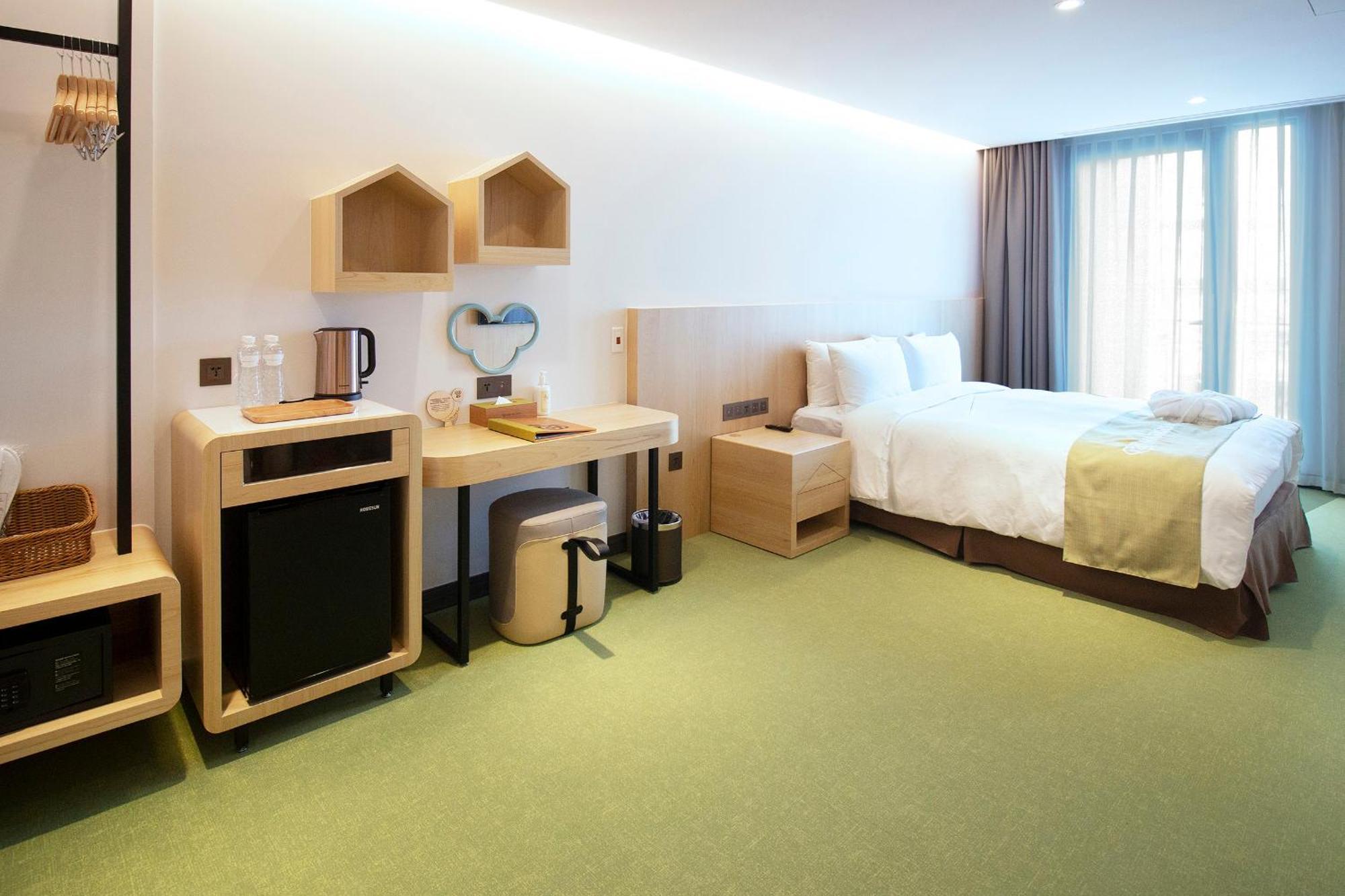 Check Inn Magi Kids Hotel Лодун Экстерьер фото